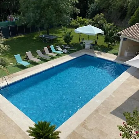 Fleurie Villa